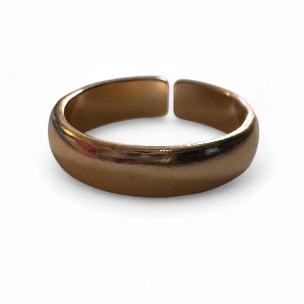 Size 7 Gold ring with a unique split design #boho...